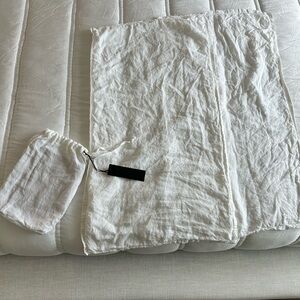 Jenni Kayne Home White Bedding Set